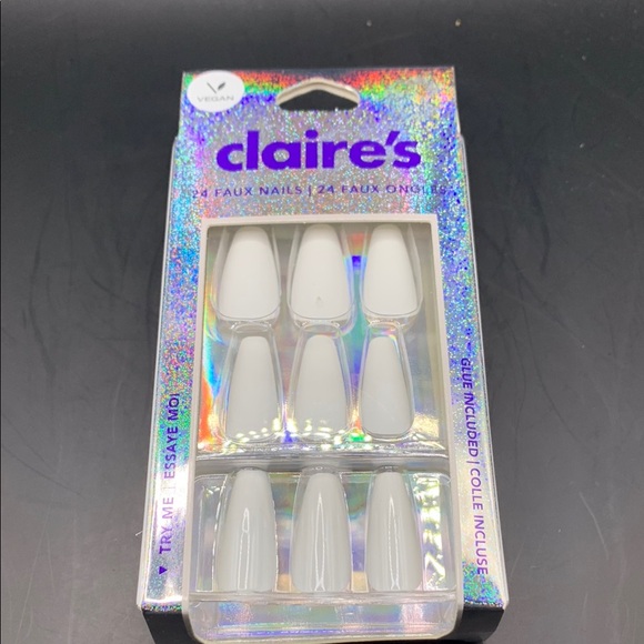 Claire's White Party Nails Set Oval Shape - Picture 1 of 11